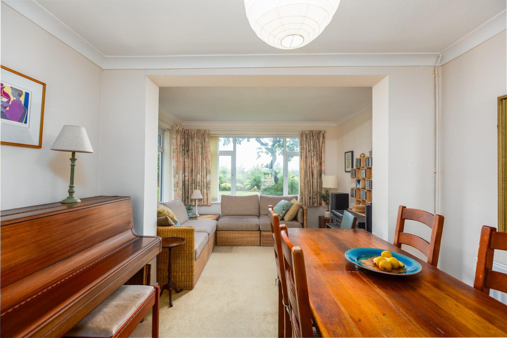 Westland Avenue, West Cross, Swansea, SA3 5NR